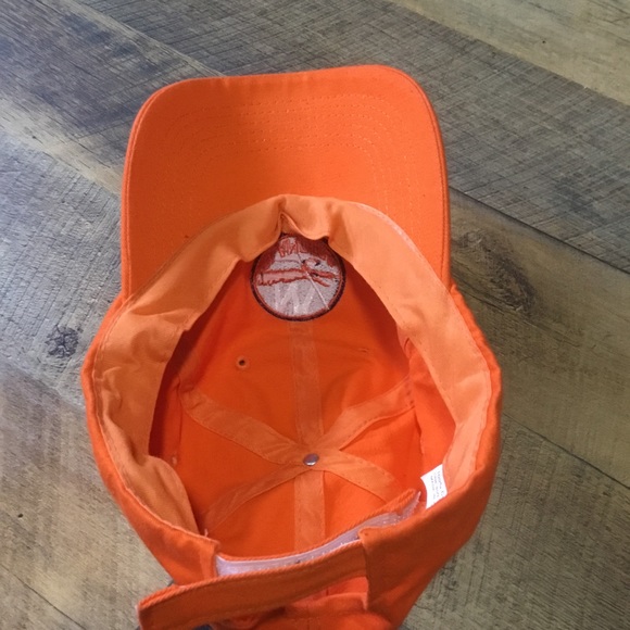 New Islanders Hat - Picture 3 of 4